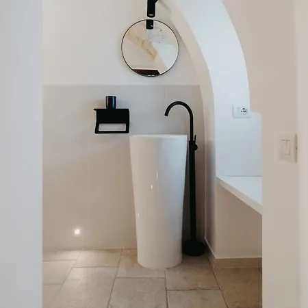 Gasthuis Schinosa 30 Luxury